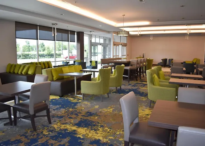 La Quinta Inn & Suites By Wyndham Orlando I-Drive Theme Parks